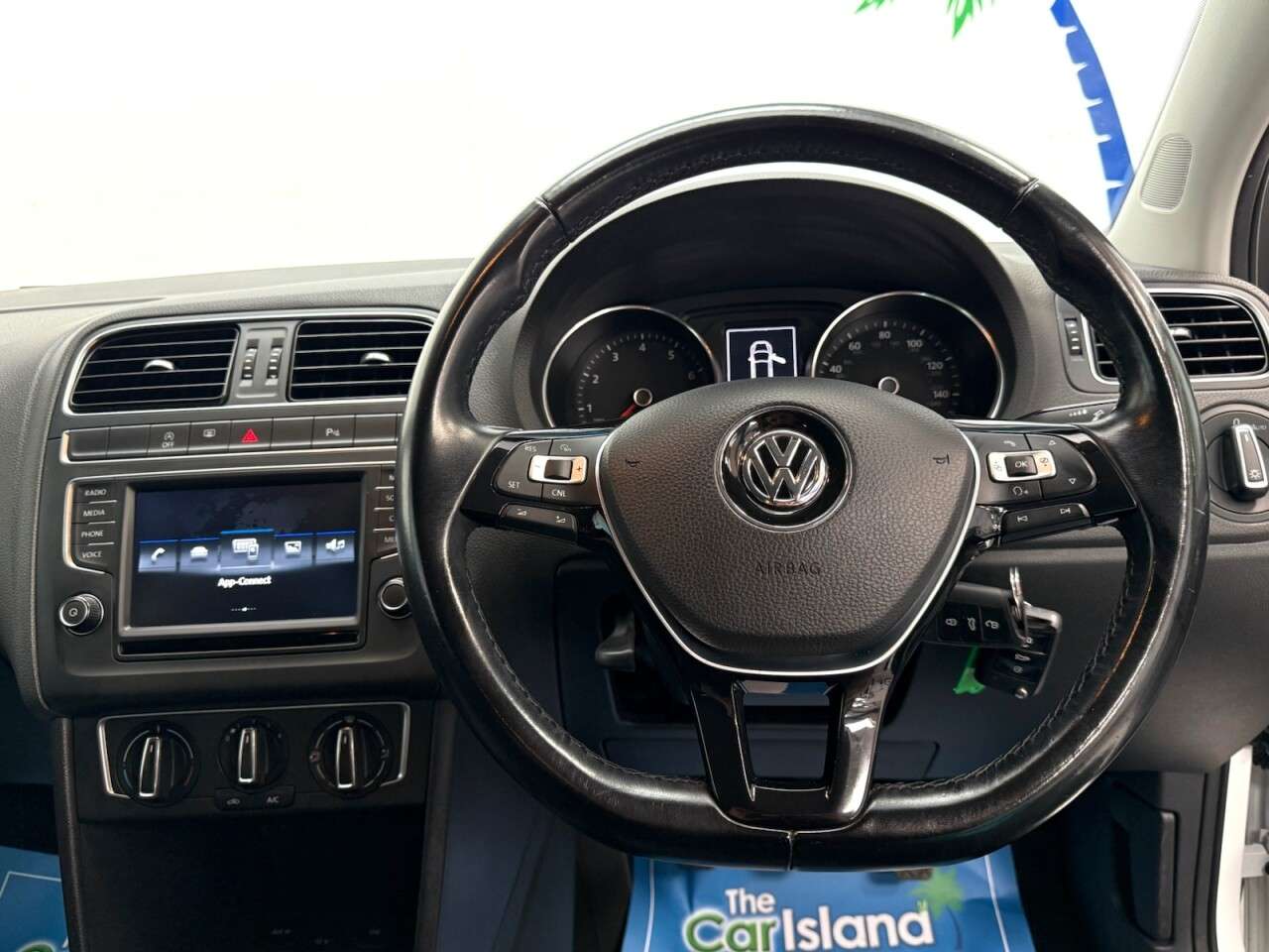 2017 VOLKSWAGEN POLO 2017 VOLKSWAGEN POLO
