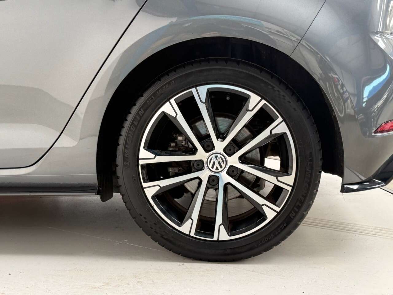 2018 VOLKSWAGEN GOLF 2018 VOLKSWAGEN GOLF