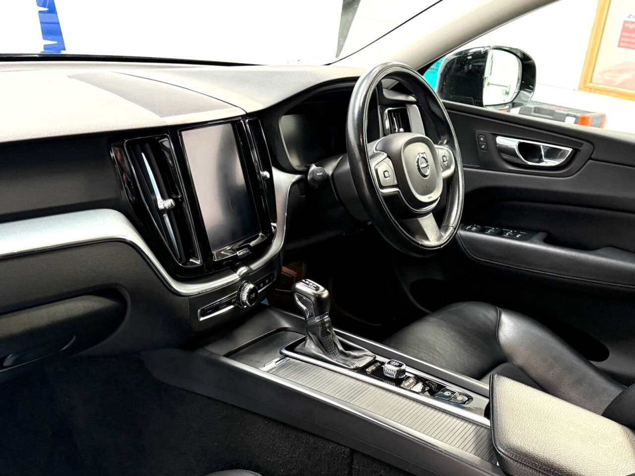 2018 VOLVO XC60 2018 VOLVO XC60