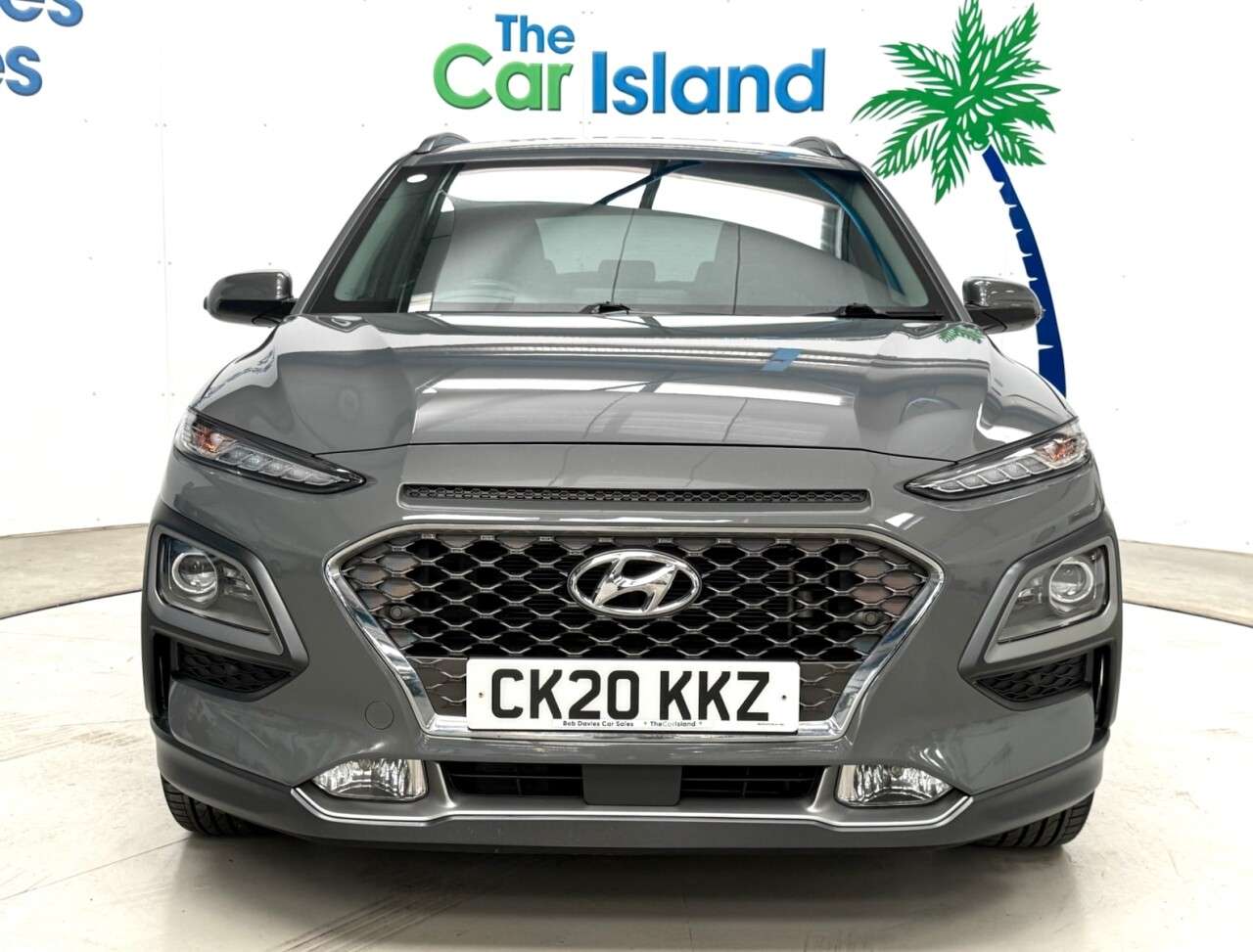 A 2020 HYUNDAI KONA 1.6 h-GDi Premium SE SUV 5dr Petrol Hybrid DCT Euro 6 (s/s) (141 ps) Full H A 2020 HYUNDAI KONA 1.6 h-GDi Premium SE SUV 5dr Petrol Hybrid DCT Euro 6 (s/s) (141 ps) Full H