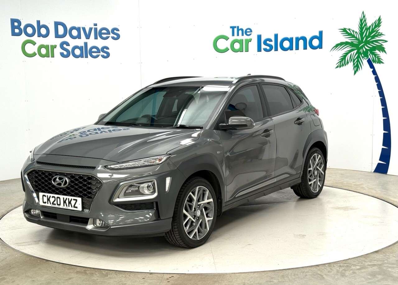 A 2020 HYUNDAI KONA 1.6 h-GDi Premium SE SUV 5dr Petrol Hybrid DCT Euro 6 (s/s) (141 ps) Full H A 2020 HYUNDAI KONA 1.6 h-GDi Premium SE SUV 5dr Petrol Hybrid DCT Euro 6 (s/s) (141 ps) Full H
