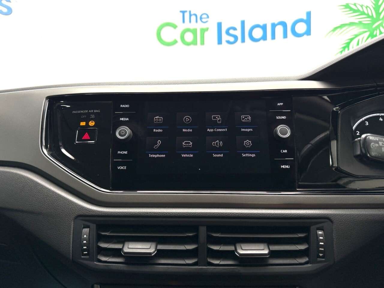 2019 VOLKSWAGEN POLO 2019 VOLKSWAGEN POLO