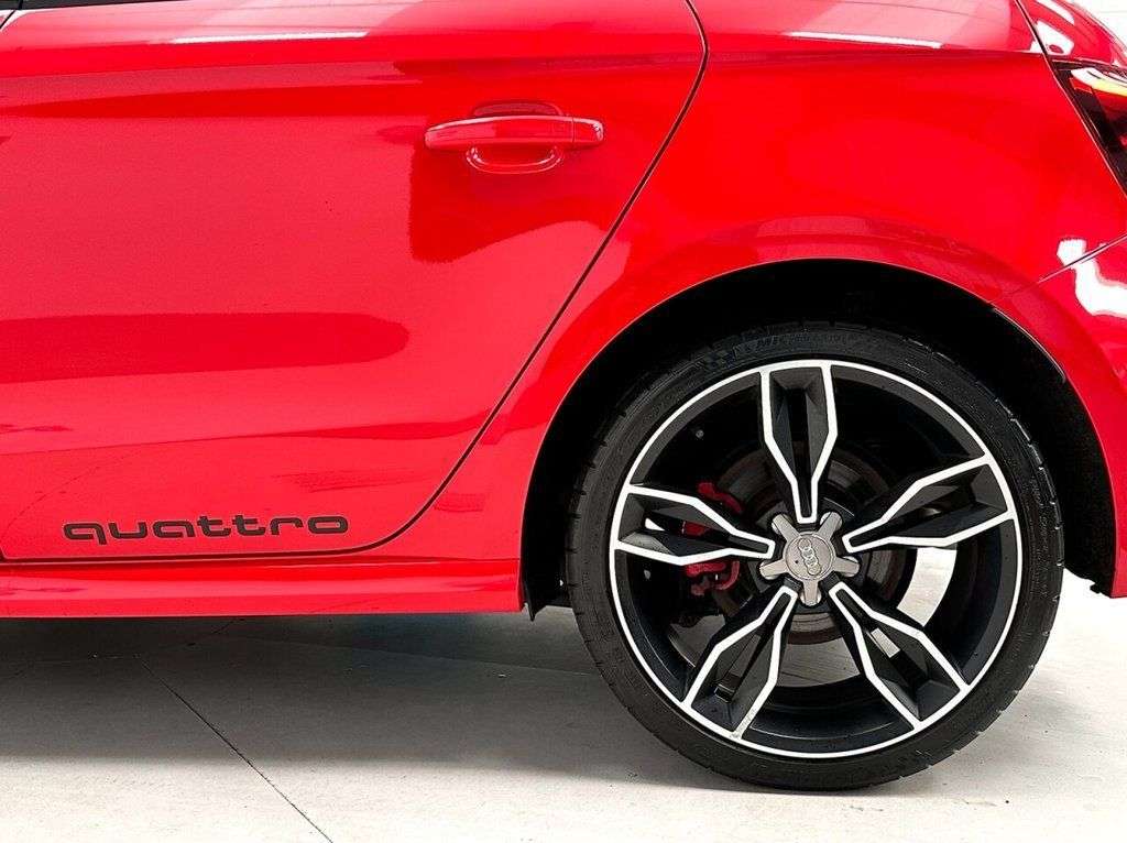 2015 AUDI S1 2015 AUDI S1