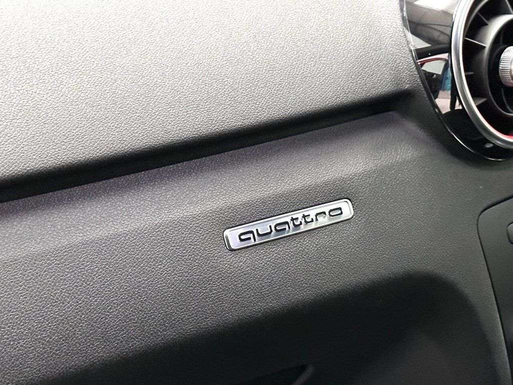 2015 AUDI S1 2015 AUDI S1