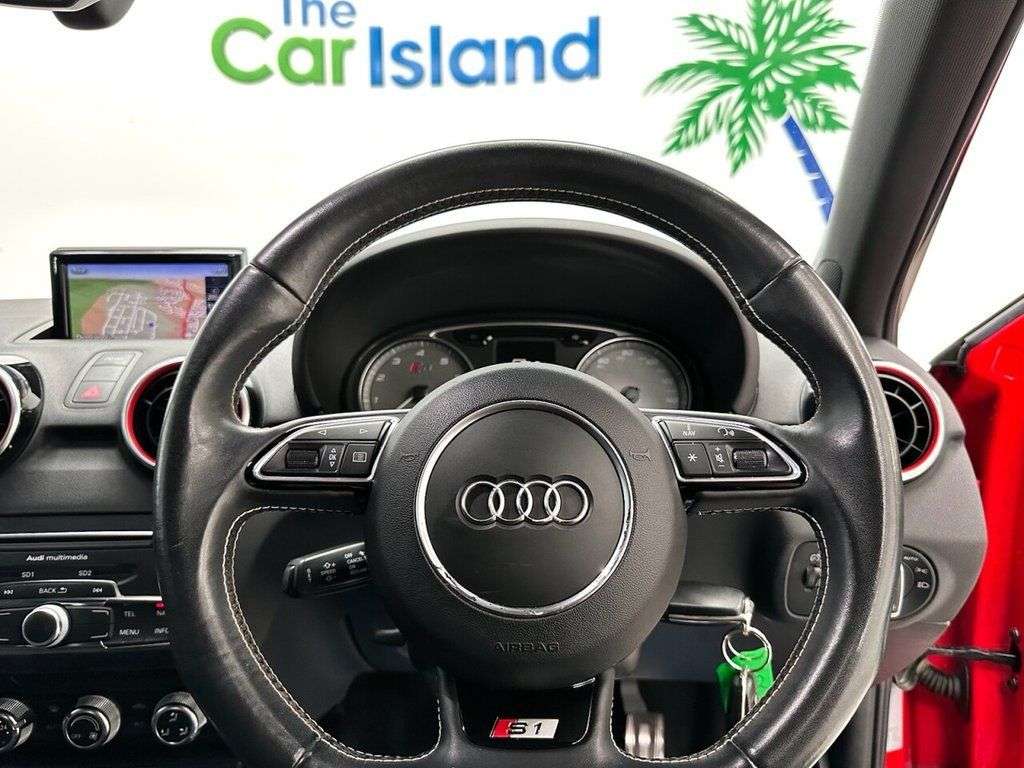 2015 AUDI S1 2015 AUDI S1