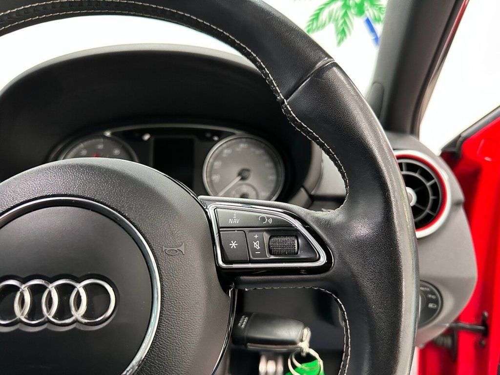 2015 AUDI S1 2015 AUDI S1