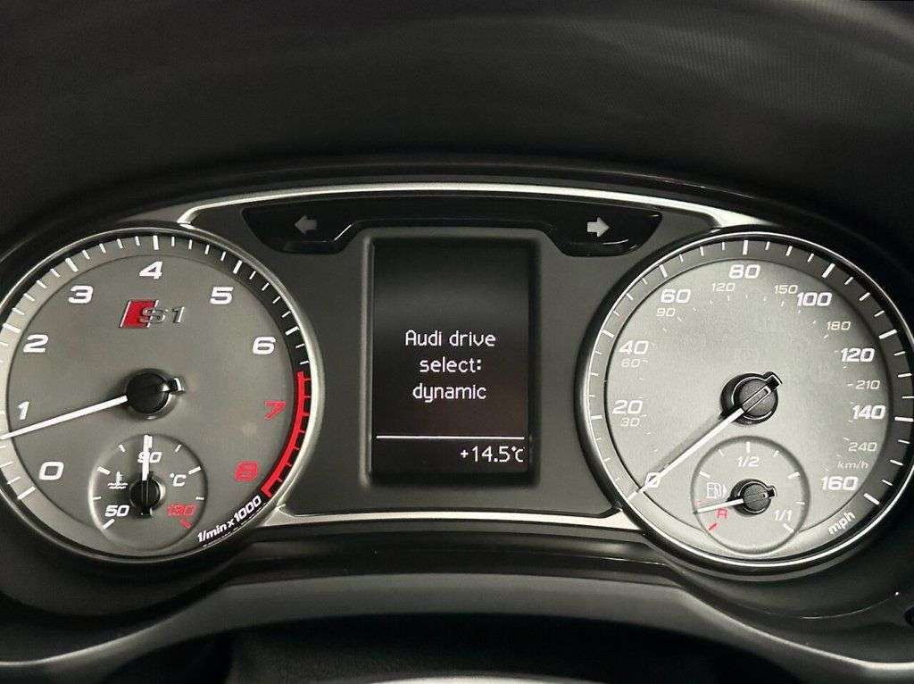 2015 AUDI S1 2015 AUDI S1