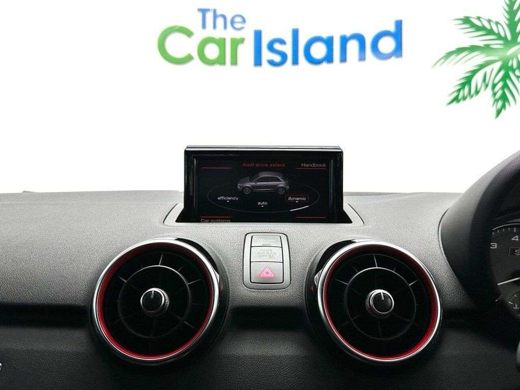 2015 AUDI S1 2015 AUDI S1