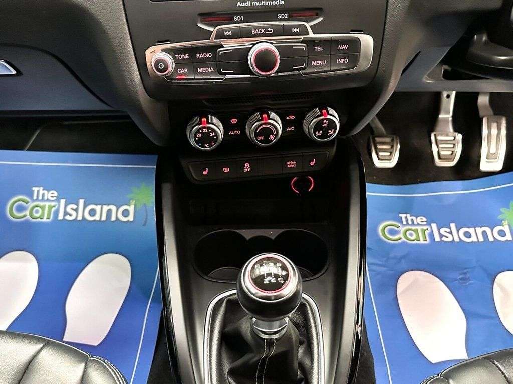 2015 AUDI S1 2015 AUDI S1