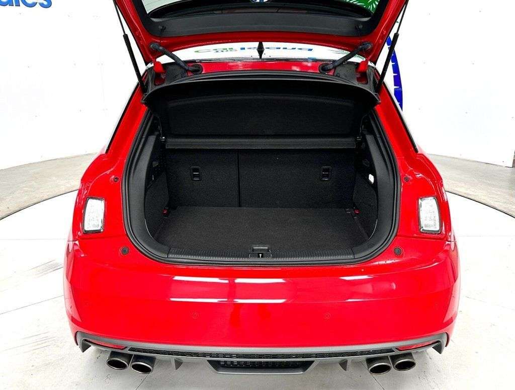 2015 AUDI S1 2015 AUDI S1