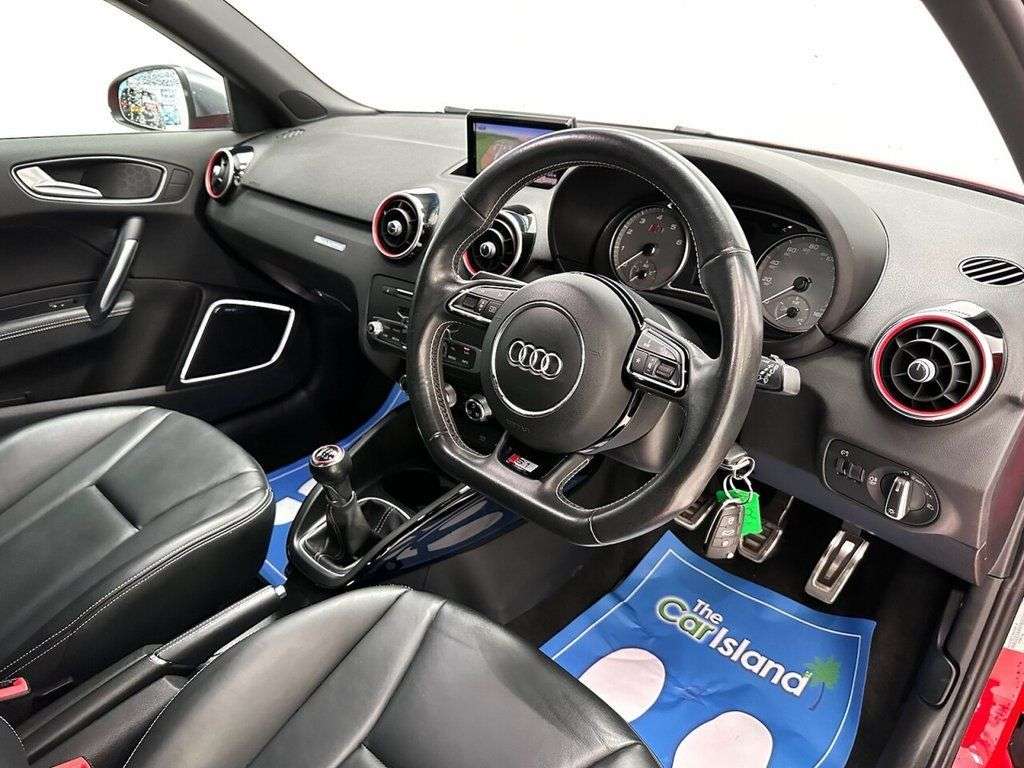 2015 AUDI S1 2015 AUDI S1