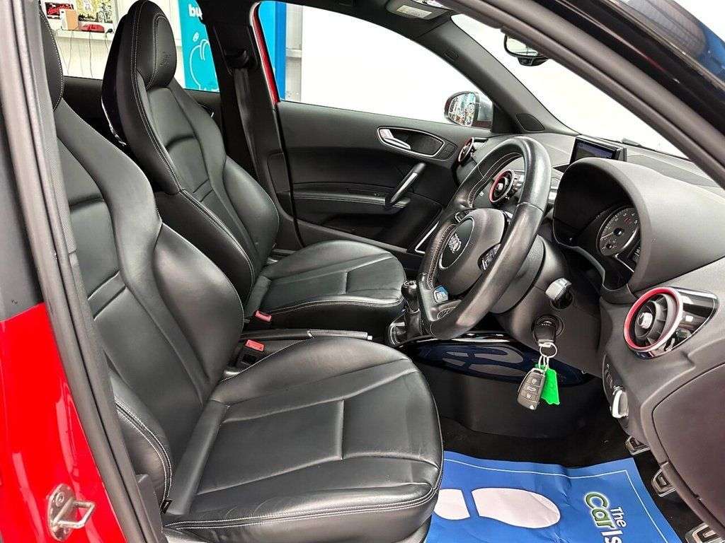 2015 AUDI S1 2015 AUDI S1