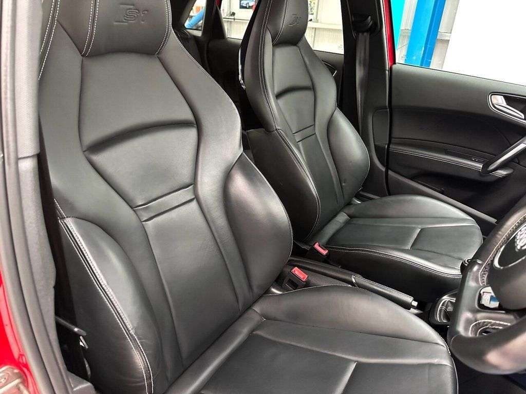 2015 AUDI S1 2015 AUDI S1