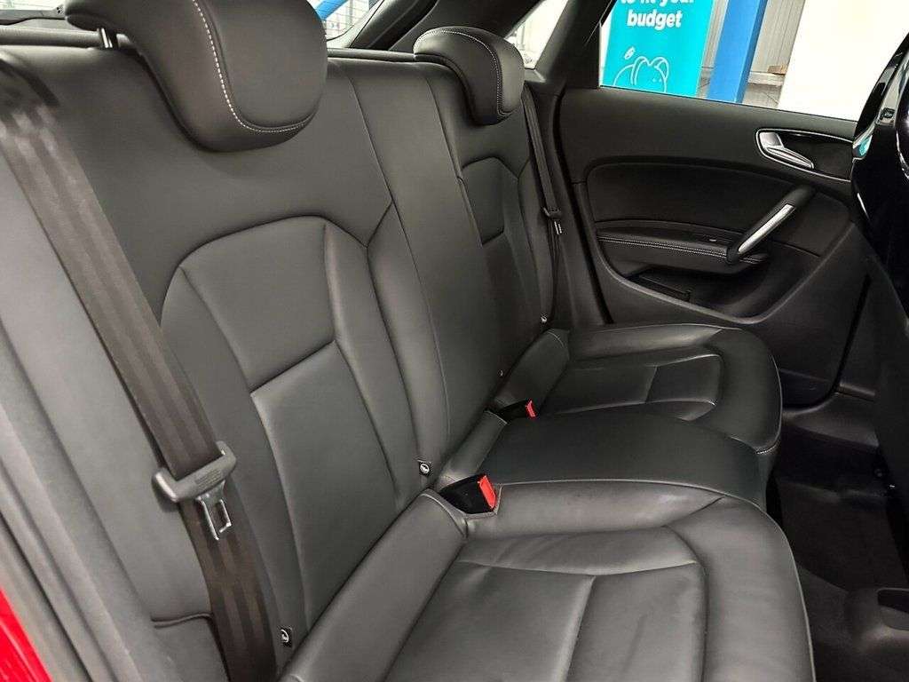 2015 AUDI S1 2015 AUDI S1