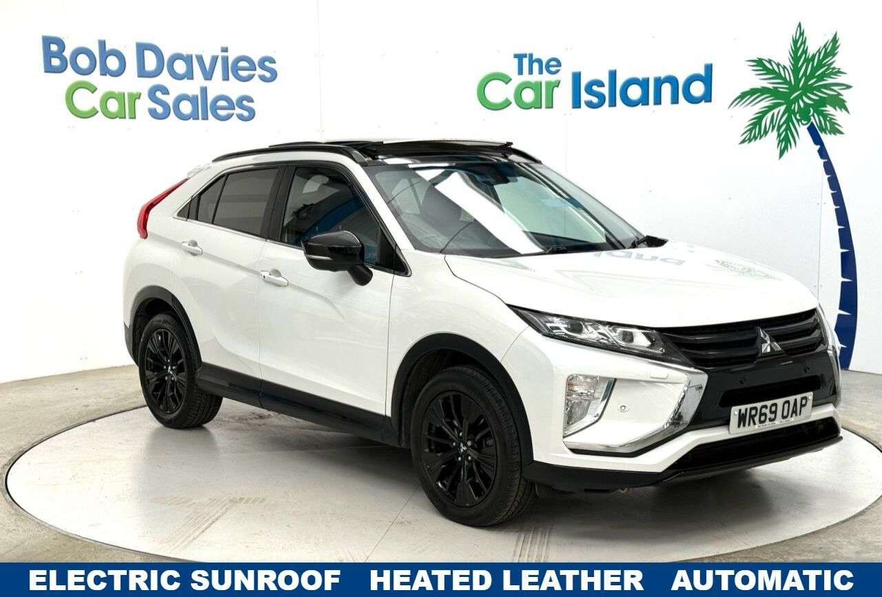 A 2019 MITSUBISHI ECLIPSE CROSS 1.5T Black SUV 5dr Petrol CVT 4WD Euro 6 (s/s) (163 ps) CarPlay Parking Aid A 2019 MITSUBISHI ECLIPSE CROSS 1.5T Black SUV 5dr Petrol CVT 4WD Euro 6 (s/s) (163 ps) CarPlay Parking Aid