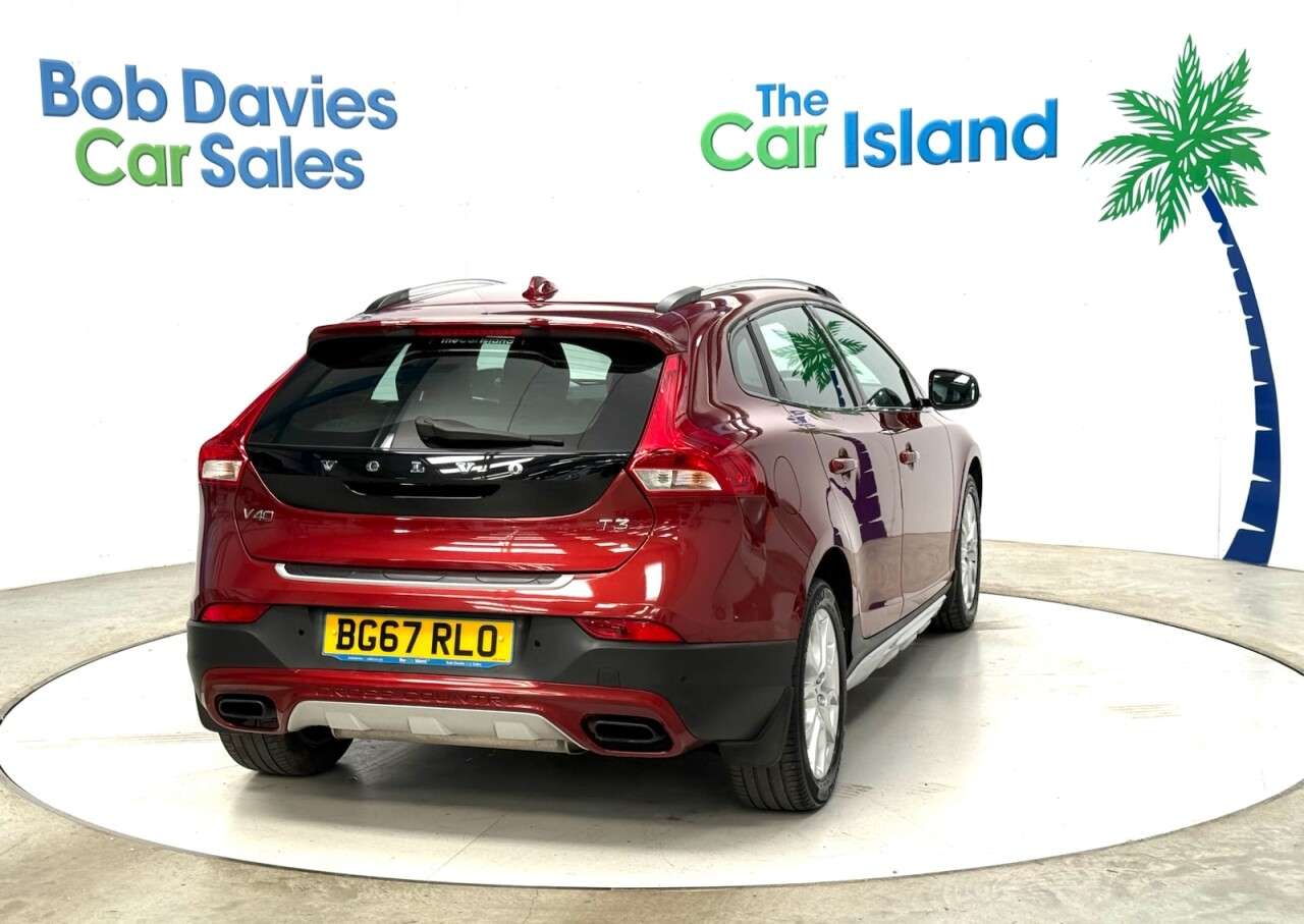 2017 VOLVO V40 CROSS COUNTRY 2017 VOLVO V40 CROSS COUNTRY