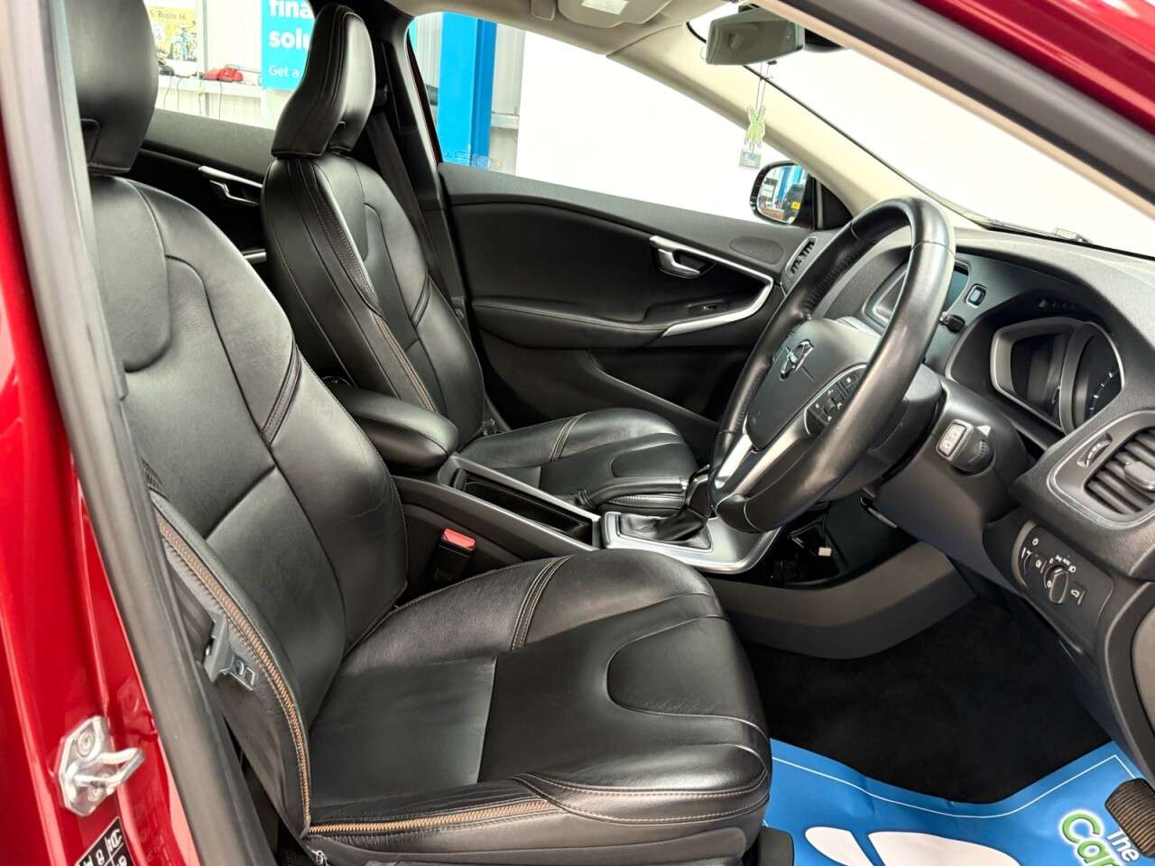 2017 VOLVO V40 CROSS COUNTRY 2017 VOLVO V40 CROSS COUNTRY