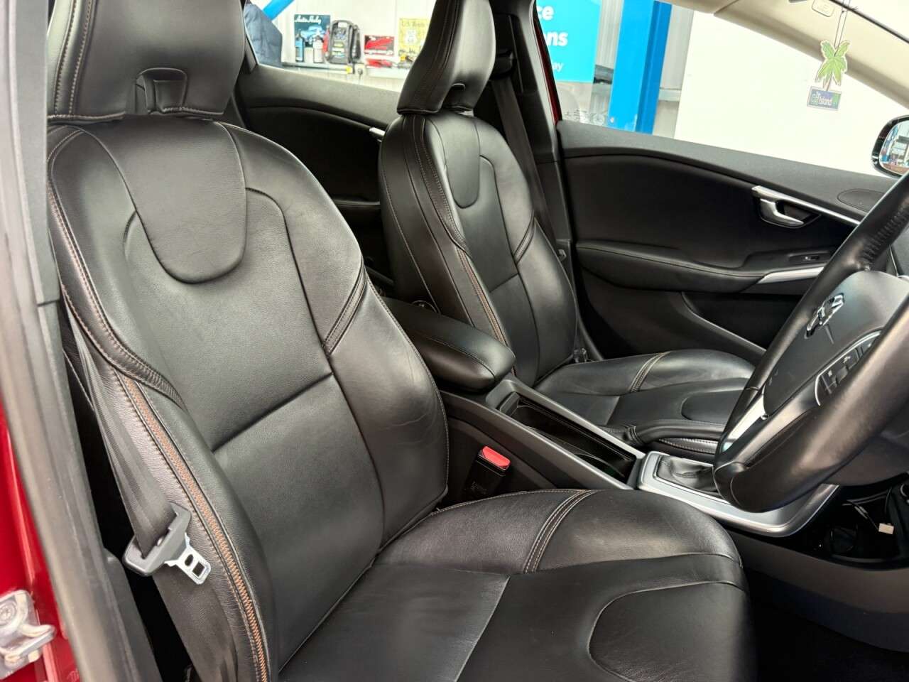 2017 VOLVO V40 CROSS COUNTRY 2017 VOLVO V40 CROSS COUNTRY