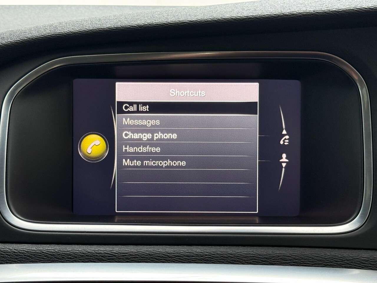 2017 VOLVO V40 CROSS COUNTRY 2017 VOLVO V40 CROSS COUNTRY