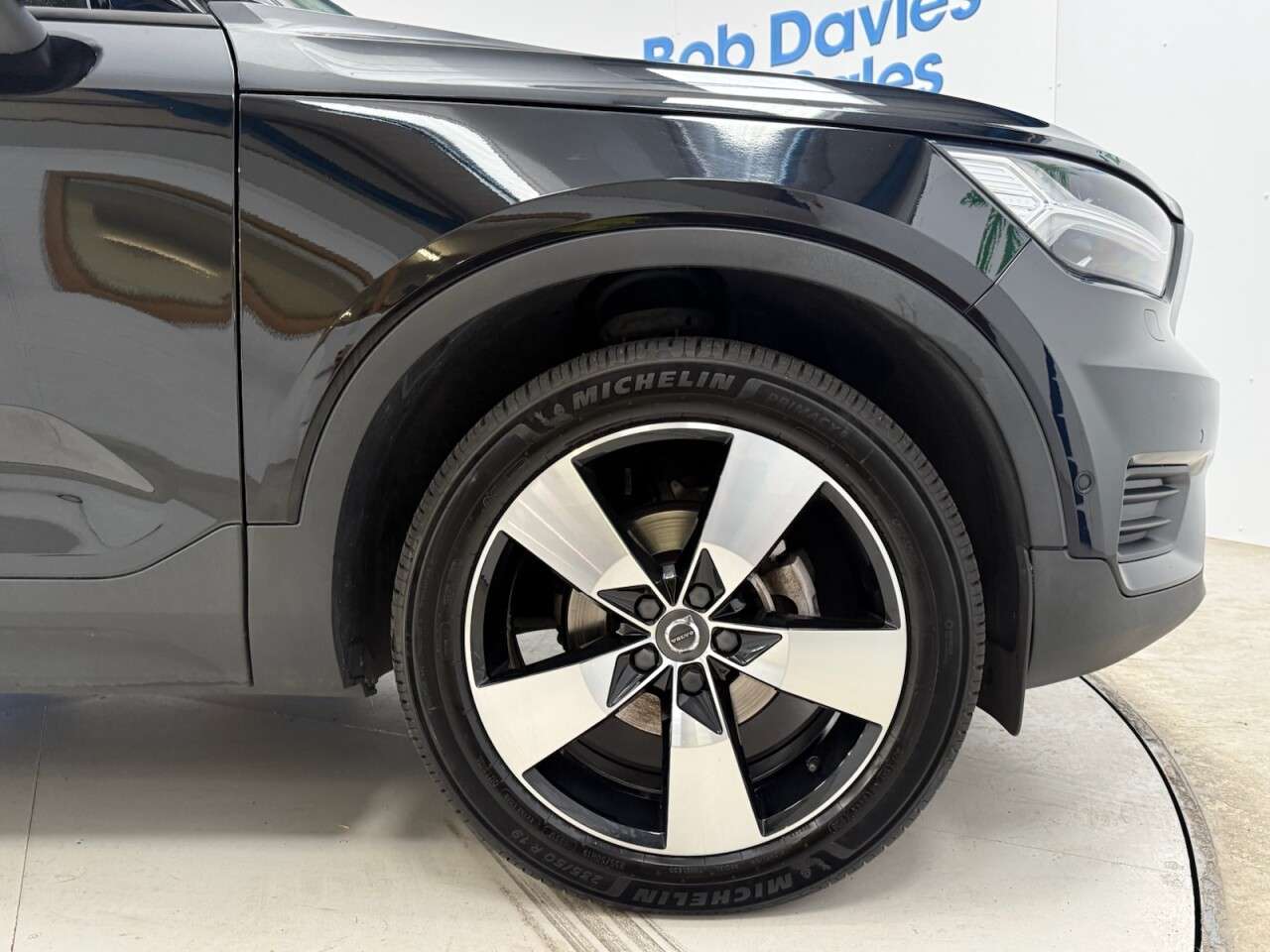 2019 VOLVO XC40 2019 VOLVO XC40