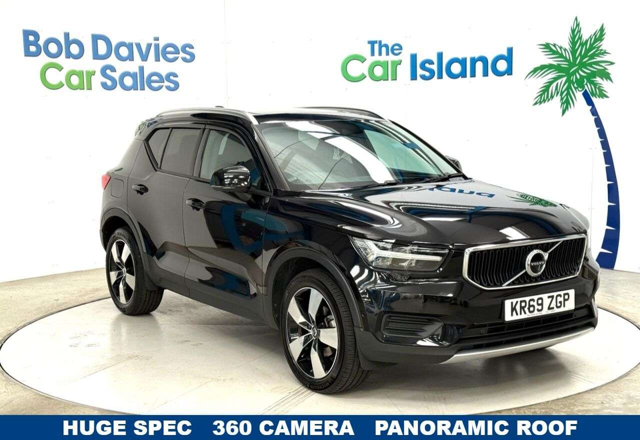 A 2019 VOLVO XC40 1.5 T3 Momentum SUV 5dr Petrol Manual Euro 6 (s/s) (163 ps) Panoramic Roof, A 2019 VOLVO XC40 1.5 T3 Momentum SUV 5dr Petrol Manual Euro 6 (s/s) (163 ps) Panoramic Roof,