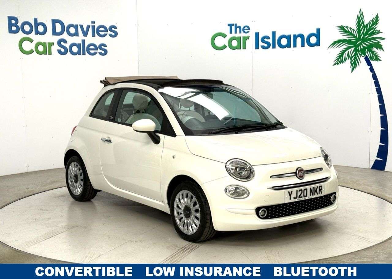 A 2020 FIAT 500C 1.0 MHEV Lounge Convertible 2dr Petrol Manual Euro 6 (s/s) (70 bhp) CARPLAY A 2020 FIAT 500C 1.0 MHEV Lounge Convertible 2dr Petrol Manual Euro 6 (s/s) (70 bhp) CARPLAY