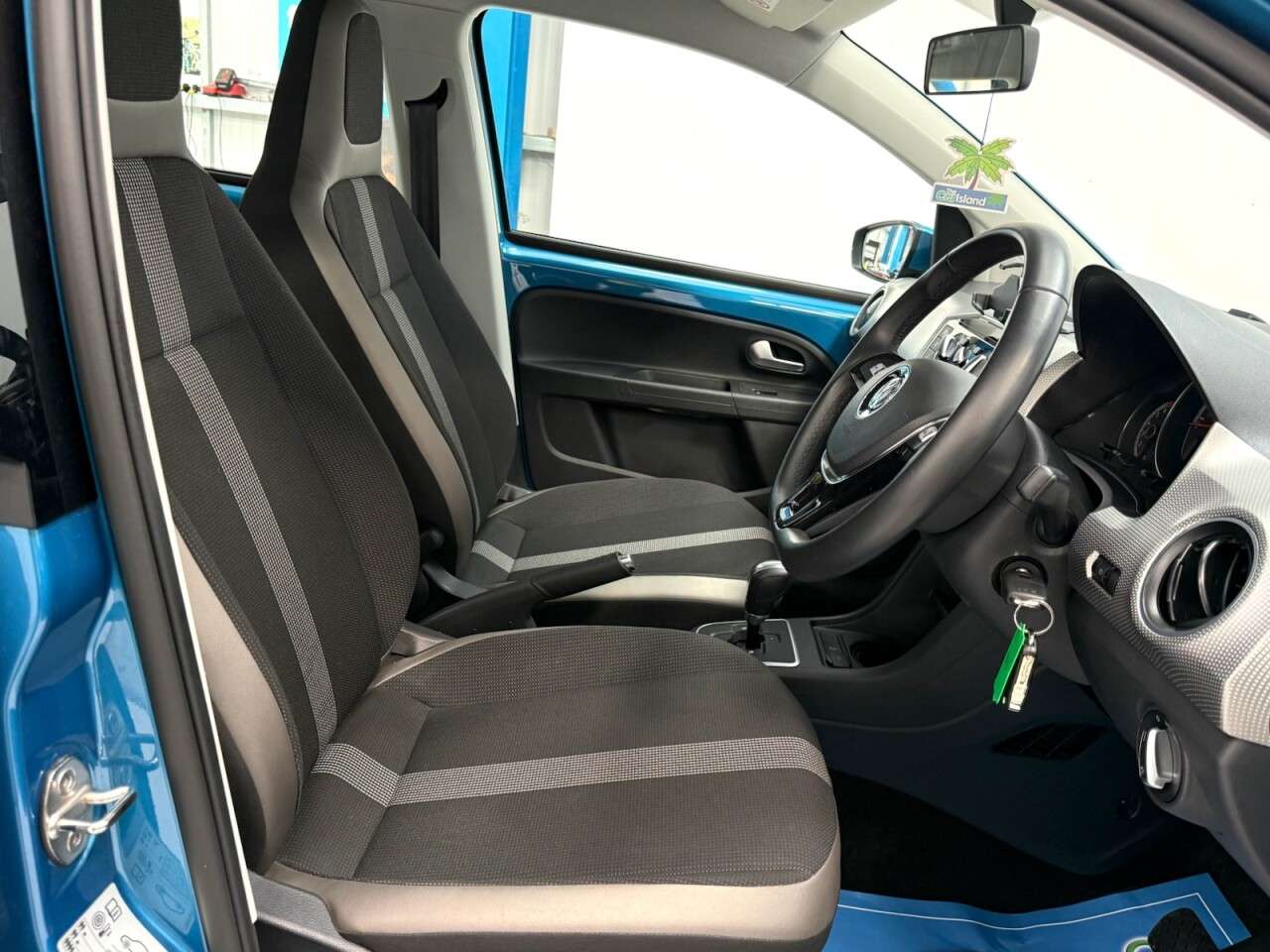 2019 VOLKSWAGEN UP! 2019 VOLKSWAGEN UP!