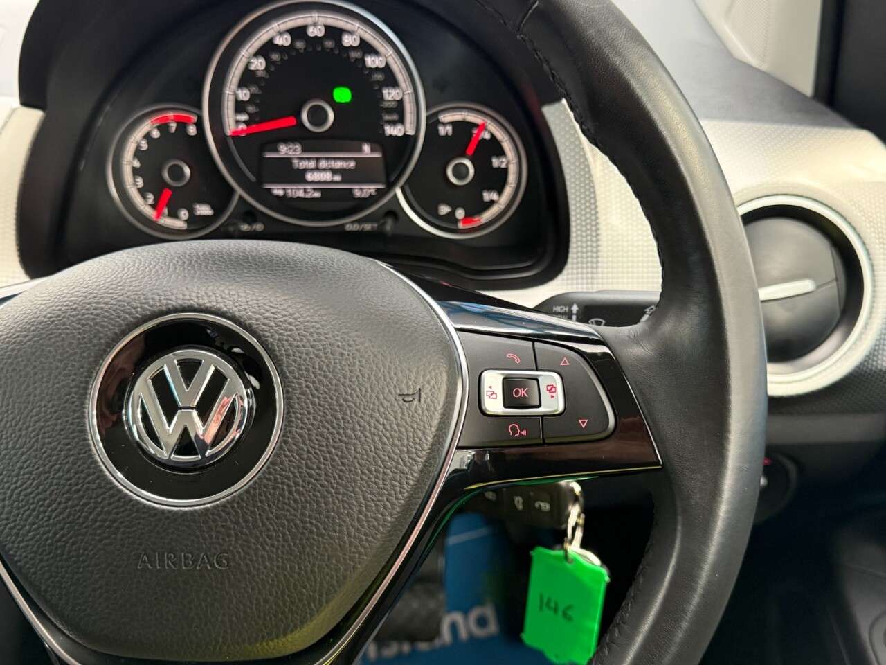 2019 VOLKSWAGEN UP! 2019 VOLKSWAGEN UP!