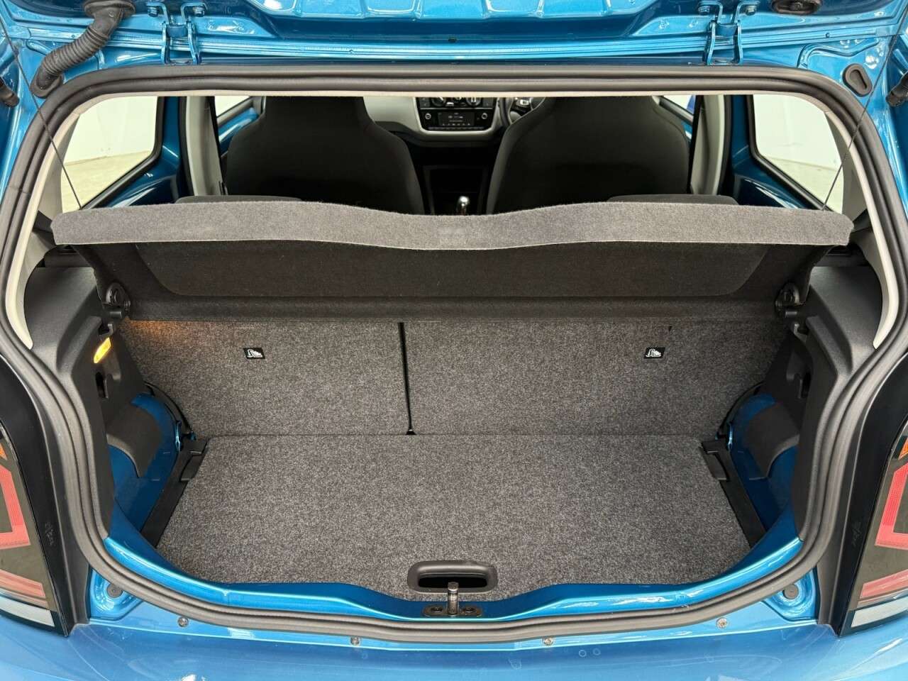 2019 VOLKSWAGEN UP! 2019 VOLKSWAGEN UP!