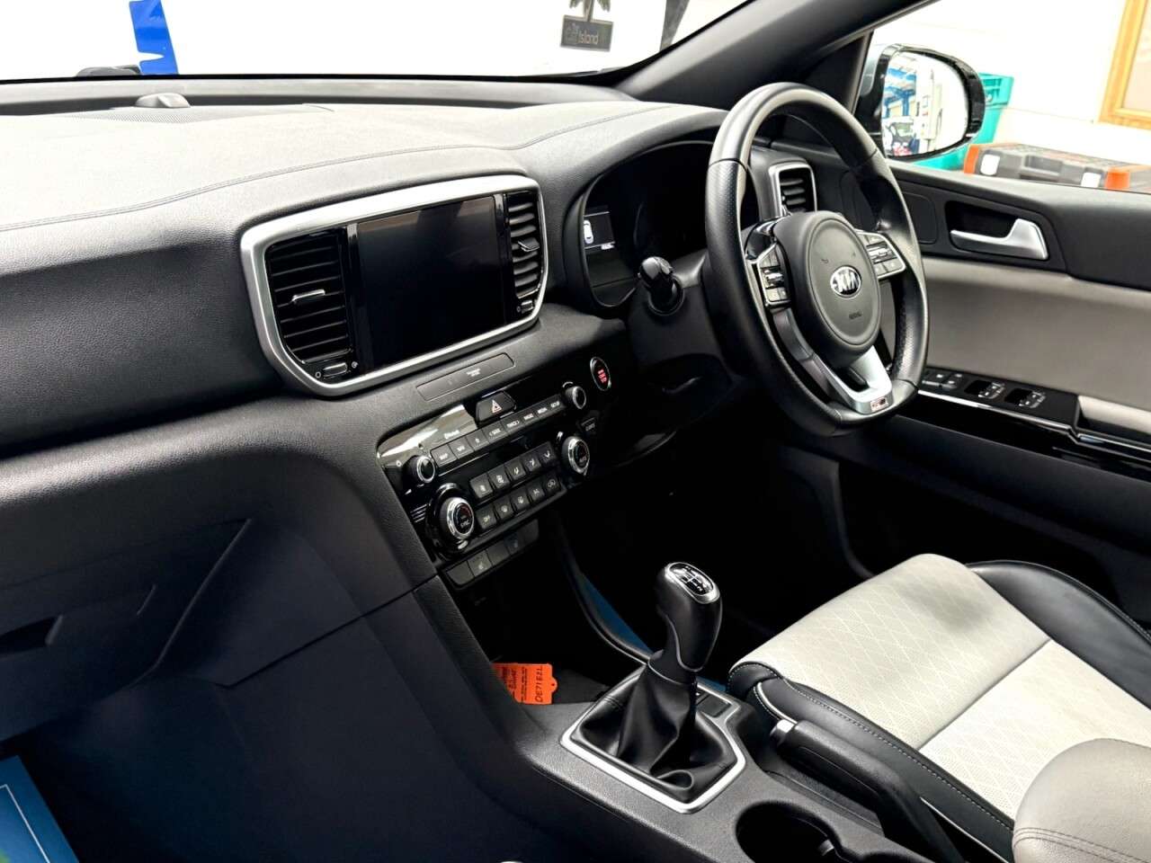 2021 KIA SPORTAGE 2021 KIA SPORTAGE