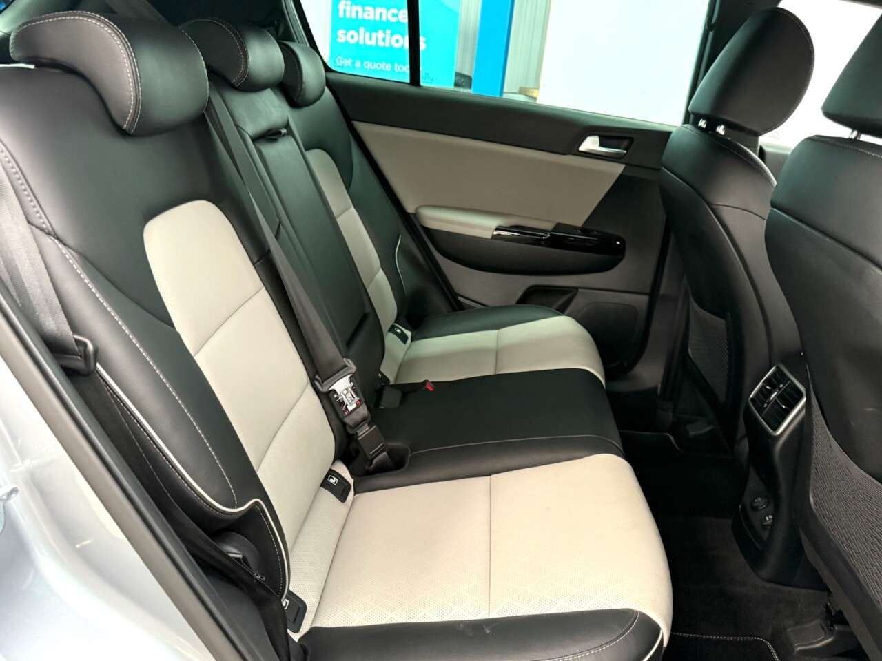 2021 KIA SPORTAGE 2021 KIA SPORTAGE