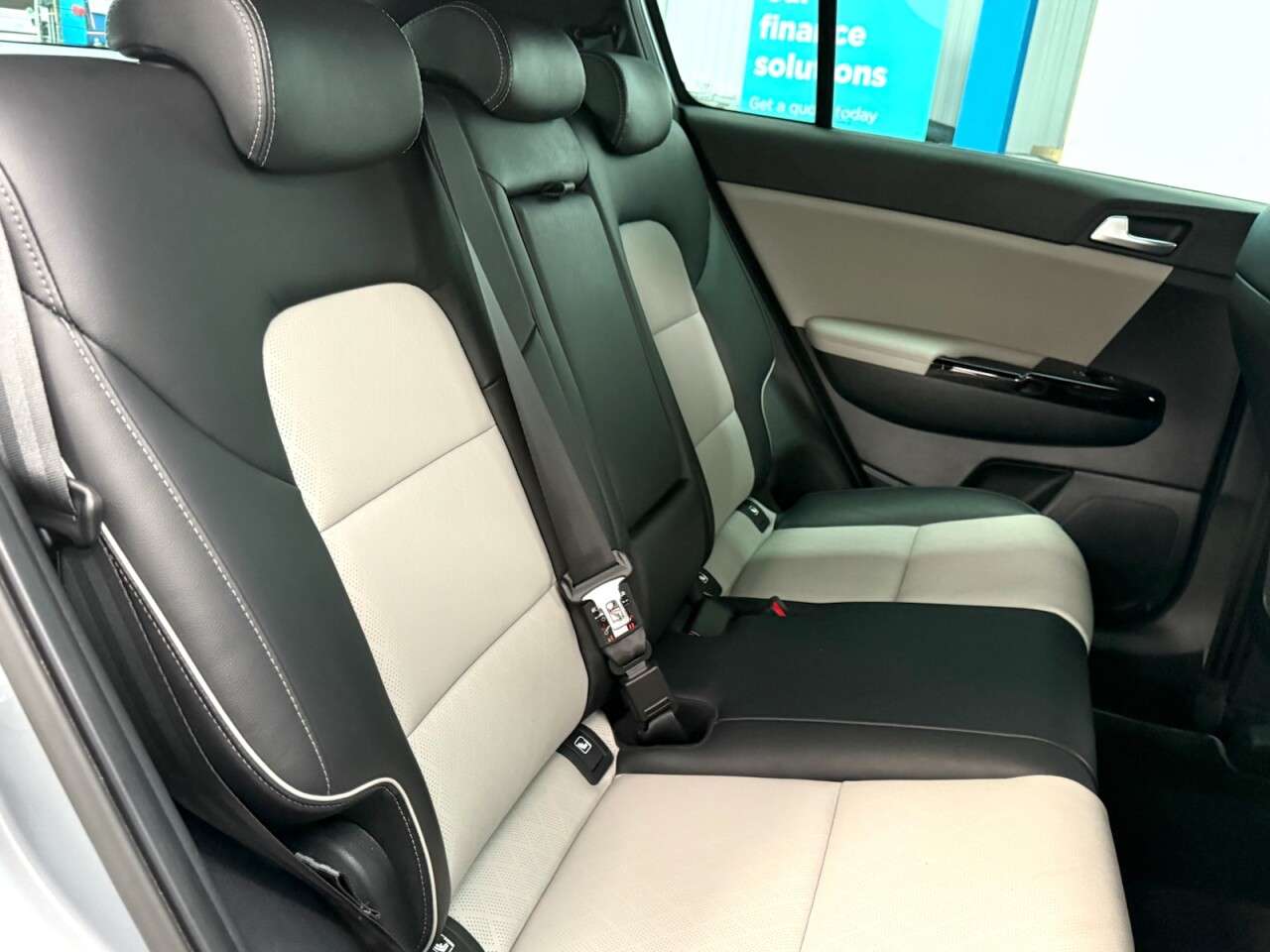 2021 KIA SPORTAGE 2021 KIA SPORTAGE