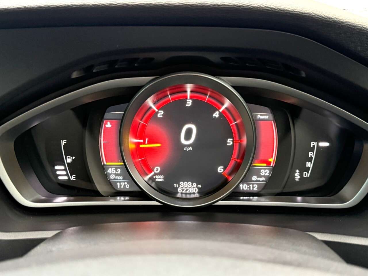 2018 VOLVO V40 CROSS COUNTRY 2018 VOLVO V40 CROSS COUNTRY
