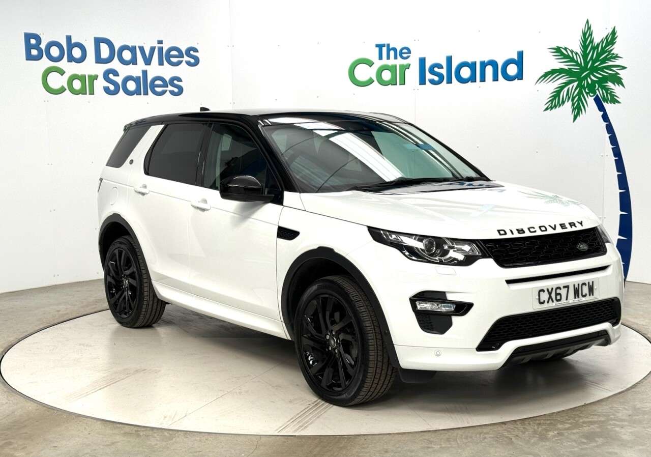 A 2017 LAND ROVER DISCOVERY SPORT 2.0 TD4 HSE Dynamic Lux SUV 5dr Diesel Auto 4WD Euro 6 (s/s) (180 ps) Heate A 2017 LAND ROVER DISCOVERY SPORT 2.0 TD4 HSE Dynamic Lux SUV 5dr Diesel Auto 4WD Euro 6 (s/s) (180 ps) Heate