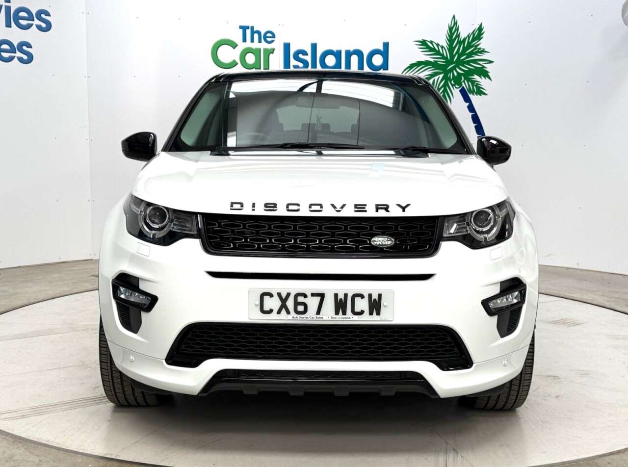 A 2017 LAND ROVER DISCOVERY SPORT 2.0 TD4 HSE Dynamic Lux SUV 5dr Diesel Auto 4WD Euro 6 (s/s) (180 ps) Heate A 2017 LAND ROVER DISCOVERY SPORT 2.0 TD4 HSE Dynamic Lux SUV 5dr Diesel Auto 4WD Euro 6 (s/s) (180 ps) Heate