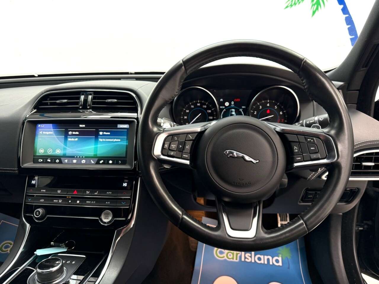2019 JAGUAR XE 2019 JAGUAR XE