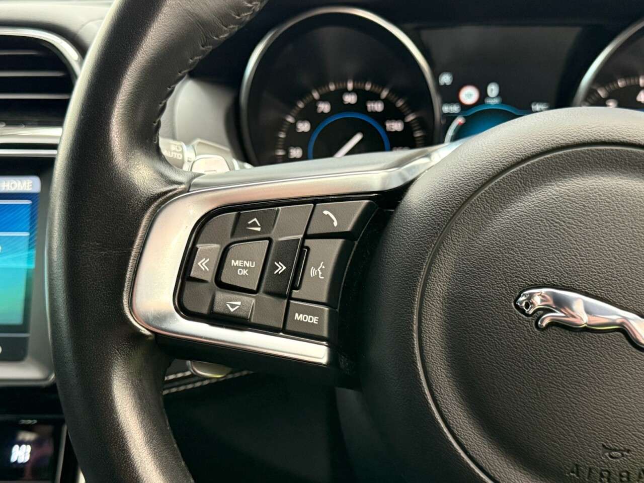 2019 JAGUAR XE 2019 JAGUAR XE