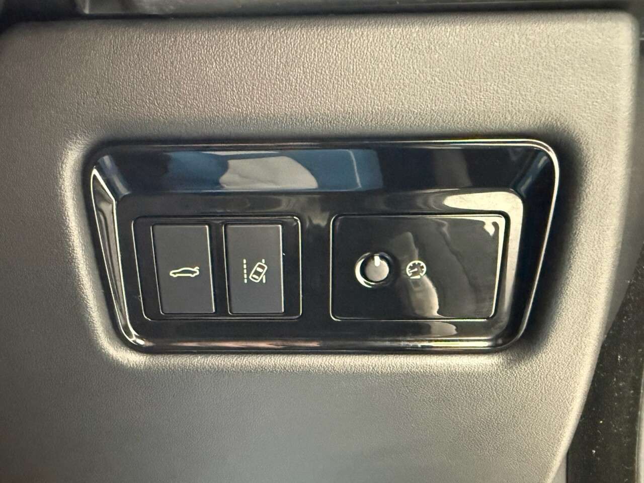 2019 JAGUAR XE 2019 JAGUAR XE