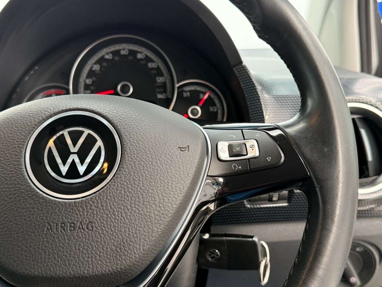 2022 VOLKSWAGEN UP! 2022 VOLKSWAGEN UP!