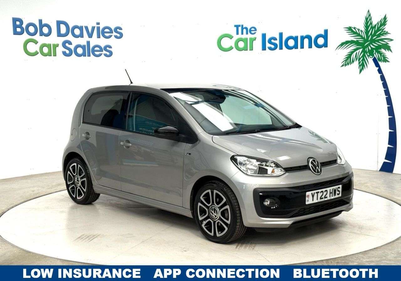 A 2022 VOLKSWAGEN UP! 1.0 R-Line Hatchback 5dr Petrol Manual Euro 6 (s/s) (65 ps) Heated Seats & A 2022 VOLKSWAGEN UP! 1.0 R-Line Hatchback 5dr Petrol Manual Euro 6 (s/s) (65 ps) Heated Seats &