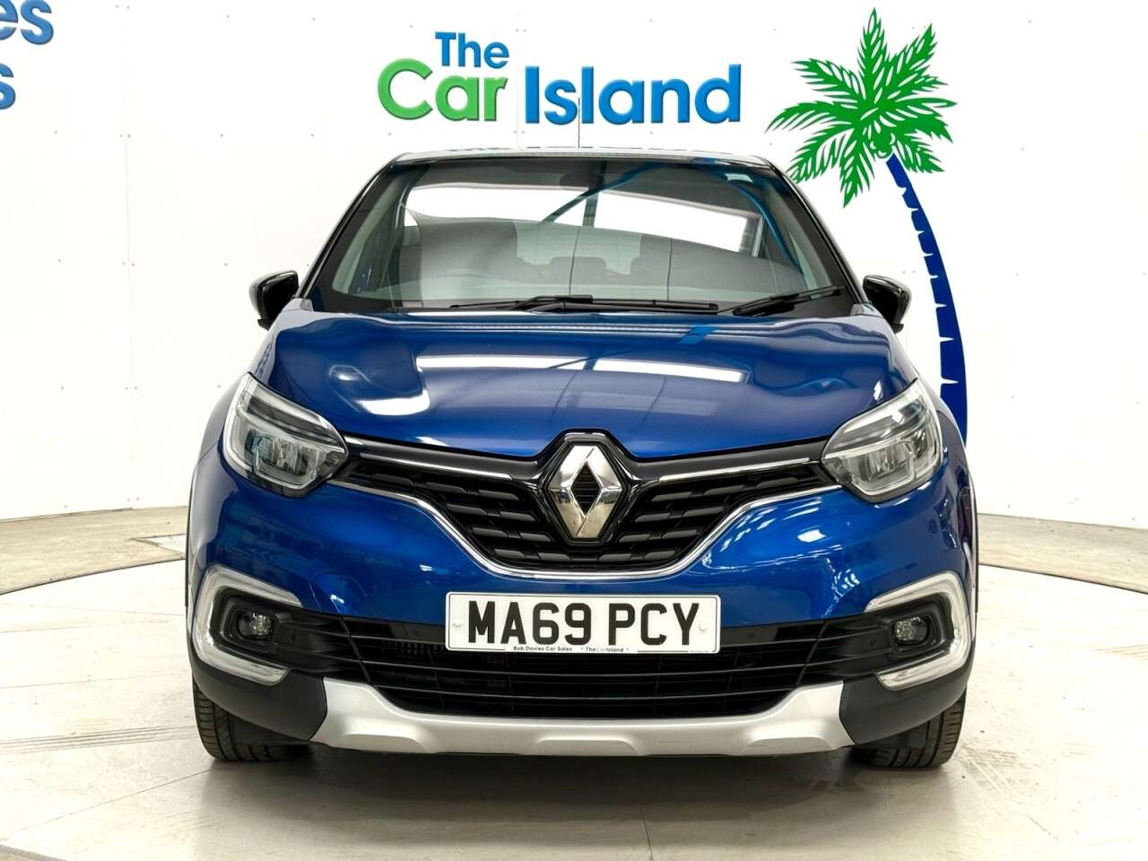 A 2019 RENAULT CAPTUR 1.3 TCe ENERGY GT Line SUV 5dr Petrol EDC Euro 6 (s/s) (150 ps) SATNAV, Gla A 2019 RENAULT CAPTUR 1.3 TCe ENERGY GT Line SUV 5dr Petrol EDC Euro 6 (s/s) (150 ps) SATNAV, Gla