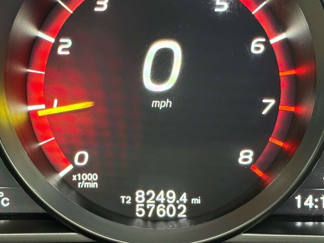 2018 VOLVO V40 2018 VOLVO V40
