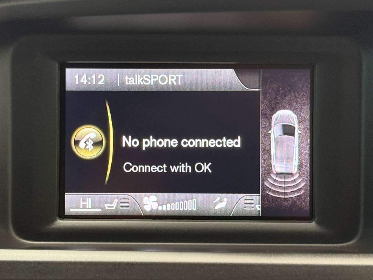 2018 VOLVO V40 2018 VOLVO V40