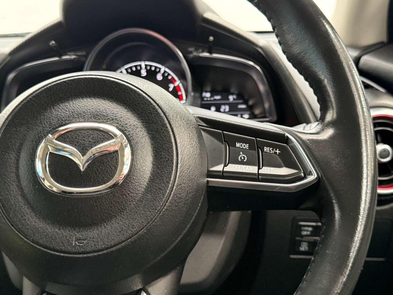 2018 MAZDA MAZDA2 2018 MAZDA MAZDA2