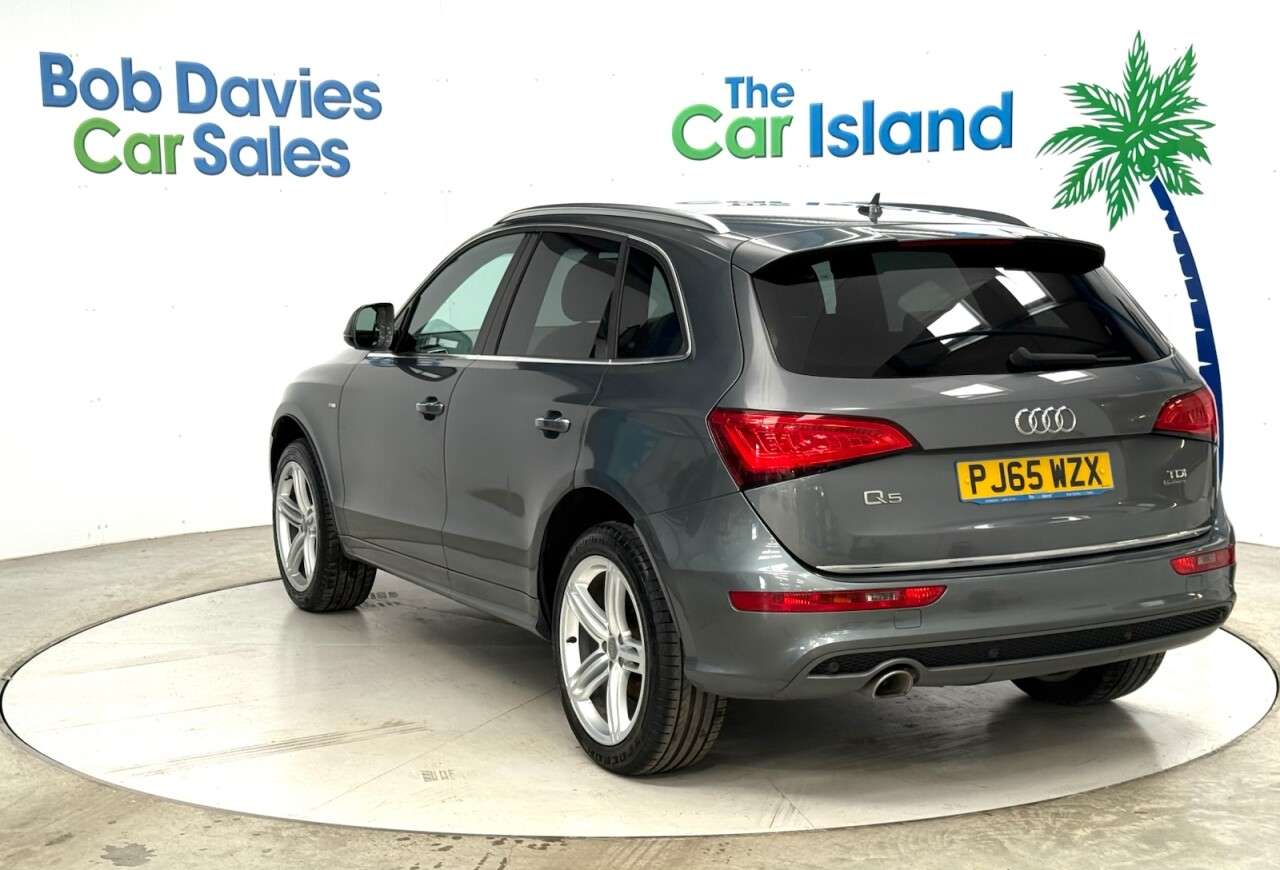 2015 AUDI Q5 2015 AUDI Q5