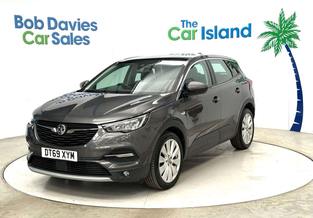 A 2020 VAUXHALL GRANDLAND X 1.2 Turbo Elite Nav SUV 5dr Petrol Manual 6Spd Euro 6 (s/s) (130 ps) Full P A 2020 VAUXHALL GRANDLAND X 1.2 Turbo Elite Nav SUV 5dr Petrol Manual 6Spd Euro 6 (s/s) (130 ps) Full P