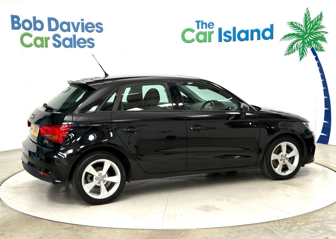 2017 AUDI A1 2017 AUDI A1