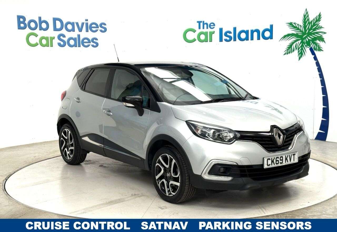 A 2019 RENAULT CAPTUR 1.3 TCe ENERGY Iconic SUV 5dr Petrol Manual Euro 6 (s/s) (130 ps) Cruise Pa A 2019 RENAULT CAPTUR 1.3 TCe ENERGY Iconic SUV 5dr Petrol Manual Euro 6 (s/s) (130 ps) Cruise Pa