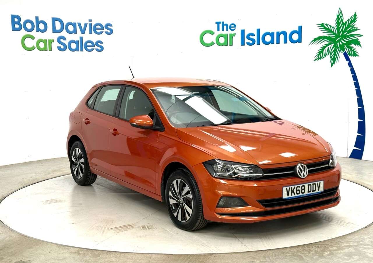 A 2018 VOLKSWAGEN POLO 1.0 TSI SE Hatchback 5dr Petrol Manual Euro 6 (s/s) (95 ps) Front & Rear Pa A 2018 VOLKSWAGEN POLO 1.0 TSI SE Hatchback 5dr Petrol Manual Euro 6 (s/s) (95 ps) Front & Rear Pa