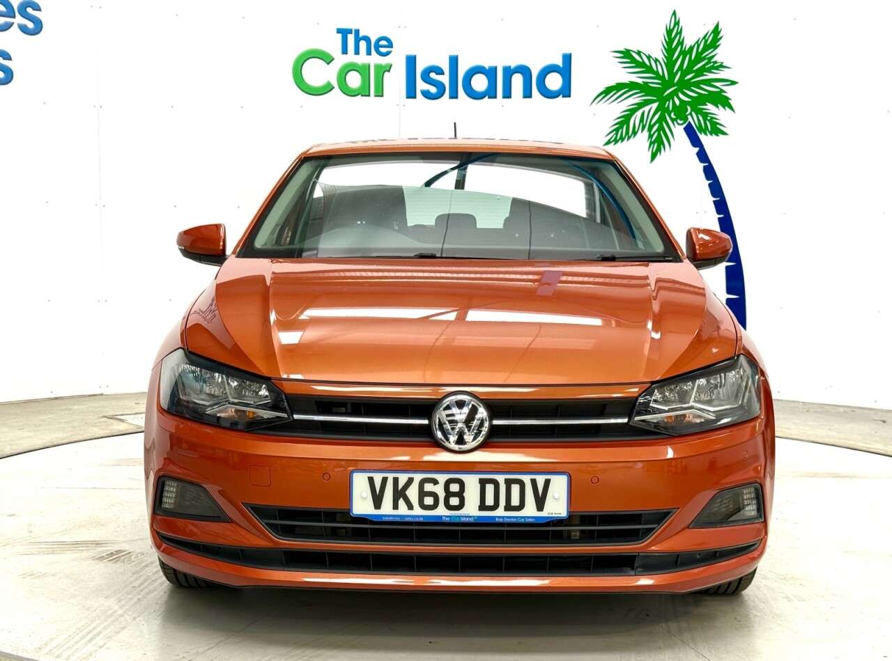 A 2018 VOLKSWAGEN POLO 1.0 TSI SE Hatchback 5dr Petrol Manual Euro 6 (s/s) (95 ps) Front & Rear Pa A 2018 VOLKSWAGEN POLO 1.0 TSI SE Hatchback 5dr Petrol Manual Euro 6 (s/s) (95 ps) Front & Rear Pa